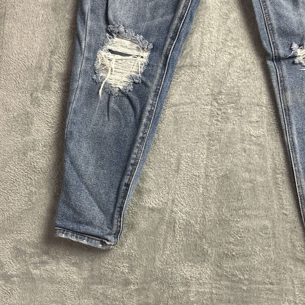 Tinseltown Womens Jeans Sz. 1 Distressed Straight Leg Medium Wash - Picture 4 of 16
